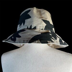 Erin Flett Reversible Canvas Bucket Hat Ivory Black Abstract Print Made In USA